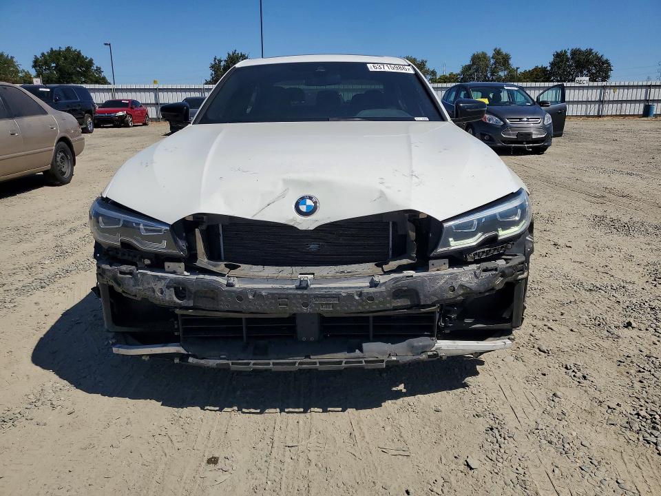 63715986 :رقم المزاد ، 3MW5R7J09M8B97942 vin ، 2021 Bmw 330xi مزاد بيع