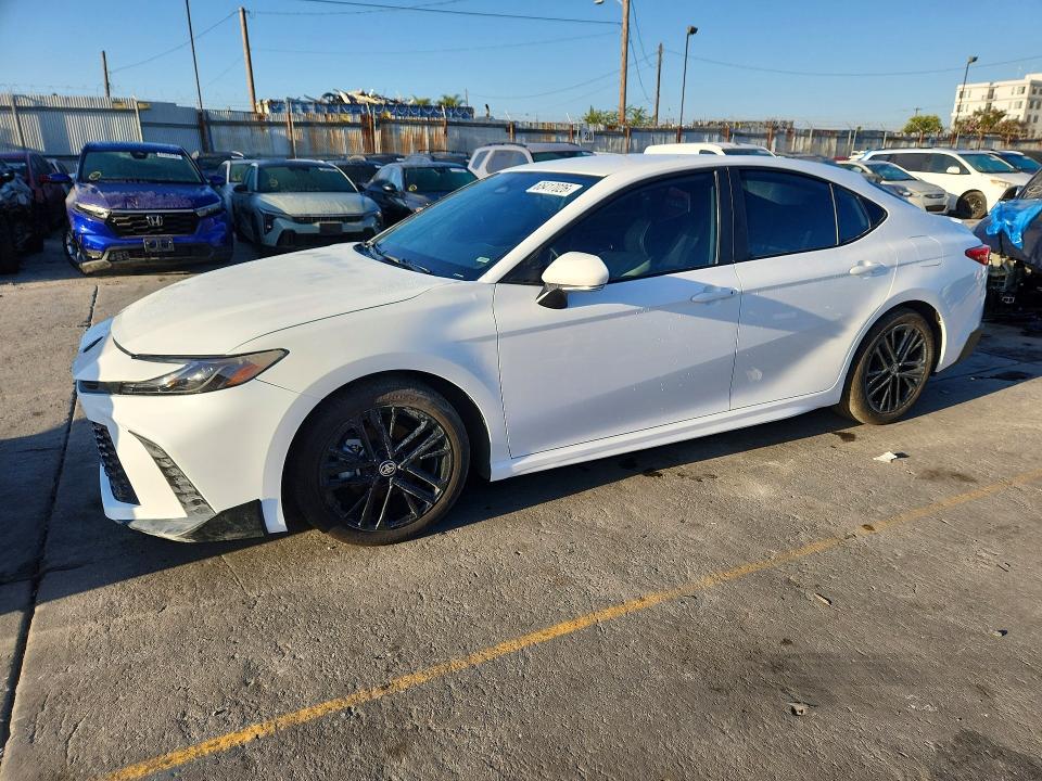 65417026 :رقم المزاد ، 4T1DAACK3SU147695 vin ، 2025 Toyota Camry مزاد بيع