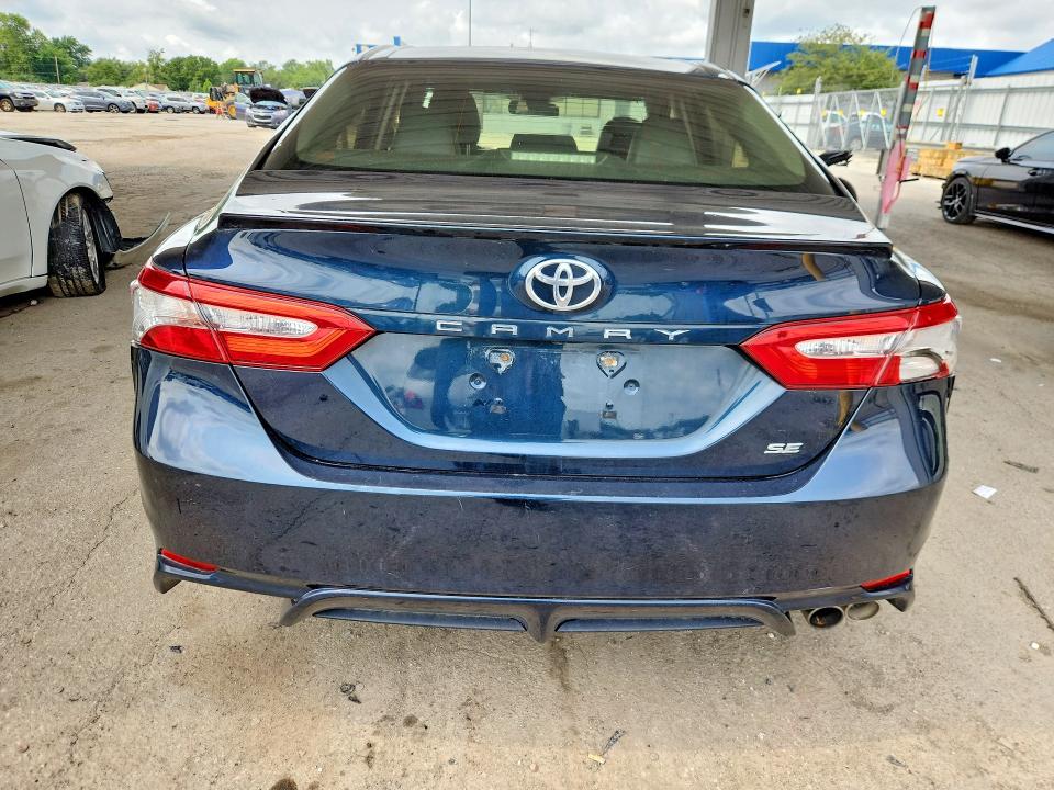 2018 Toyota Camry მანქანა იყიდება აუქციონზე, vin: JTNB11HK9J3027033, აუქციონის ნომერი: 64536536