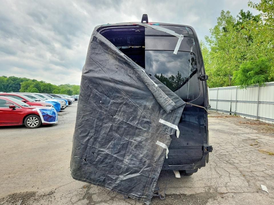 62037496 :رقم المزاد ، W1Z4KFHY4RP663012 vin ، 2024 Mercedes-benz Sprinter مزاد بيع