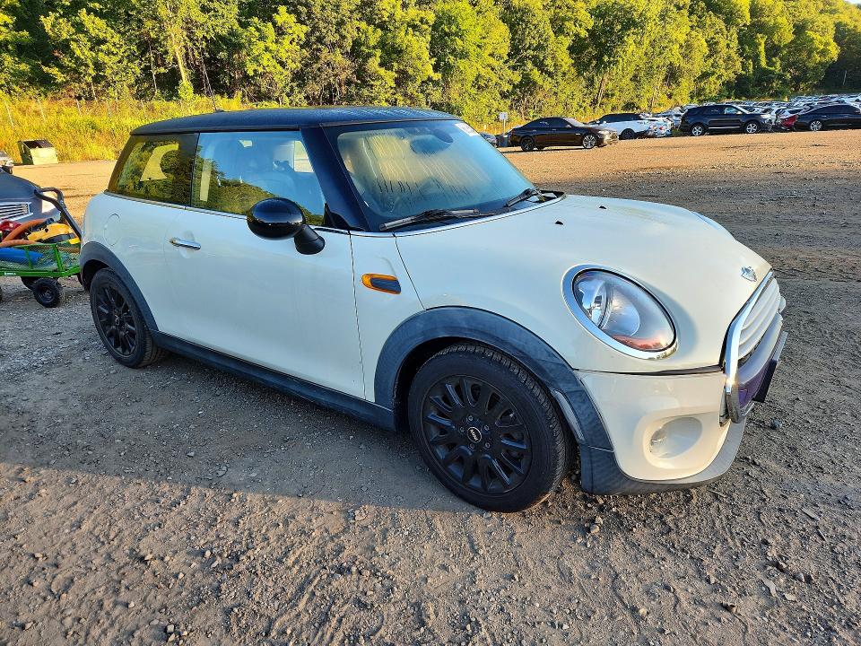 Продажа на аукционе авто 2015 Mini Cooper, vin: WMWXM5C50FT938964, номер лота: 66233406