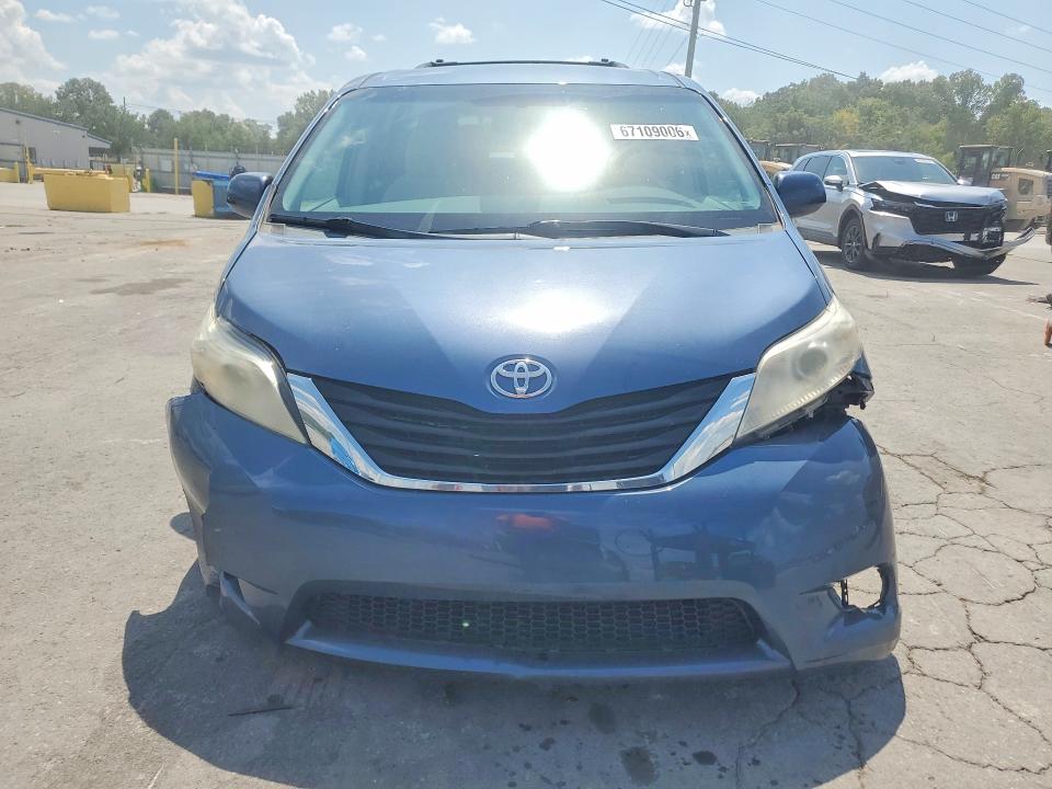 Aukcja sprzedaży 2014 Toyota Sienna, vin: 5TDKK3DC2ES521511, numer aukcji: 67109006