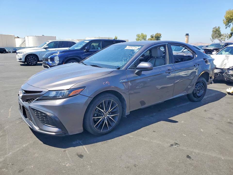 Auction sale of the 2021 Toyota Camry, vin: 4T1G31AK3MU561072, lot number: 65054276