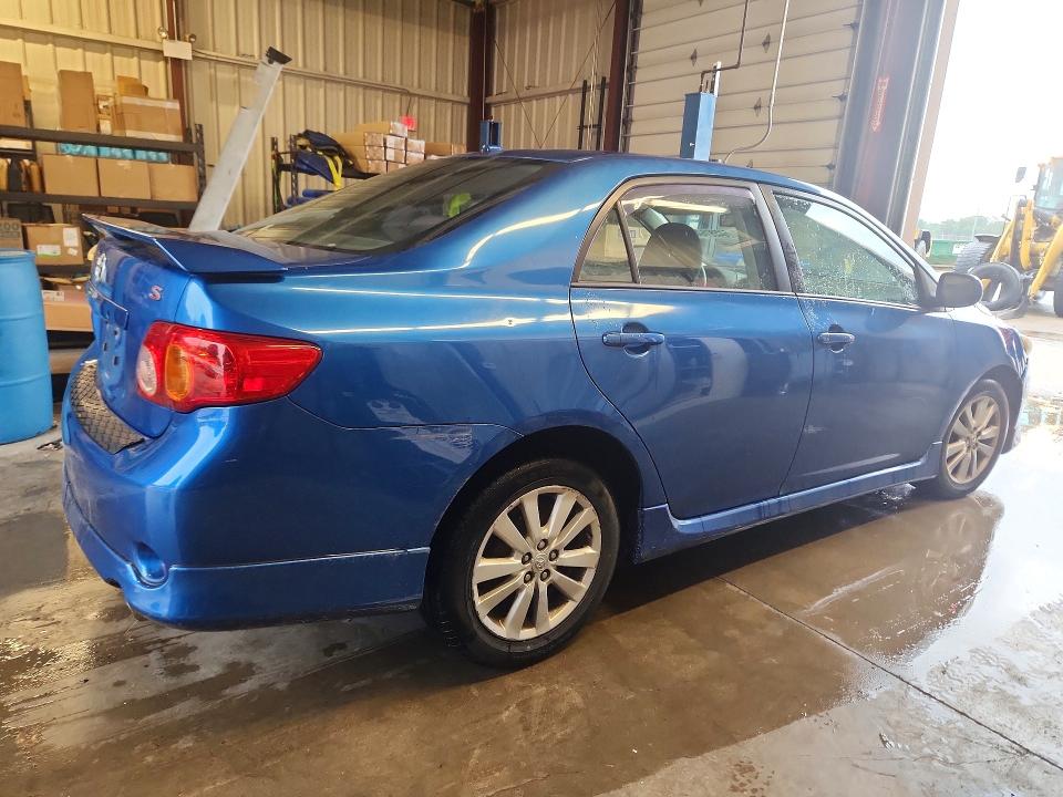 64587646 :رقم المزاد ، 2T1BU4EE5AC431529 vin ، 2010 Toyota Corolla مزاد بيع