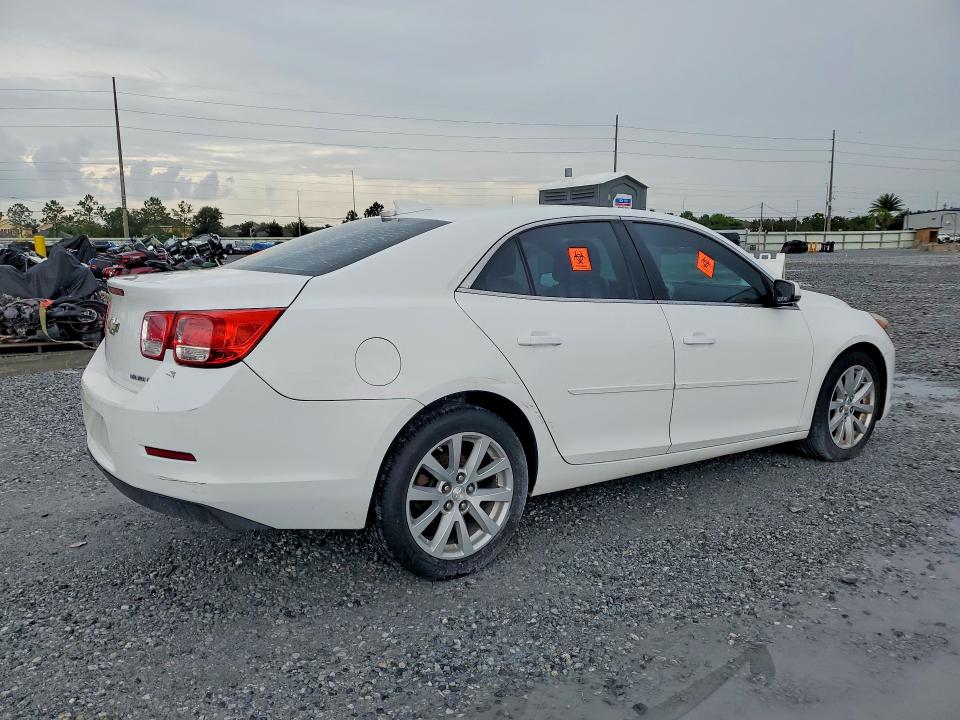 63300346 :رقم المزاد ، 1G11D5SL4FU145887 vin ، 2015 Chevrolet Malibu مزاد بيع