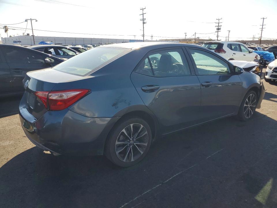 64942066 :رقم المزاد ، 2T1BURHE8HC761832 vin ، 2017 Toyota Corolla مزاد بيع