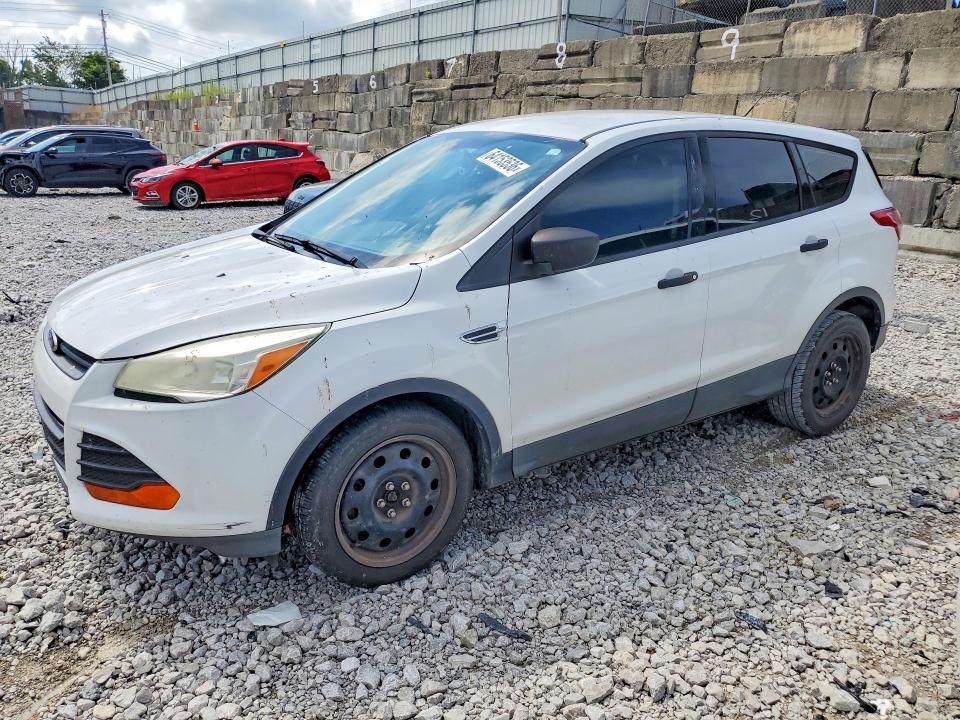 64153536 :رقم المزاد ، 1FMCU0F75FUA87817 vin ، 2015 Ford Escape مزاد بيع