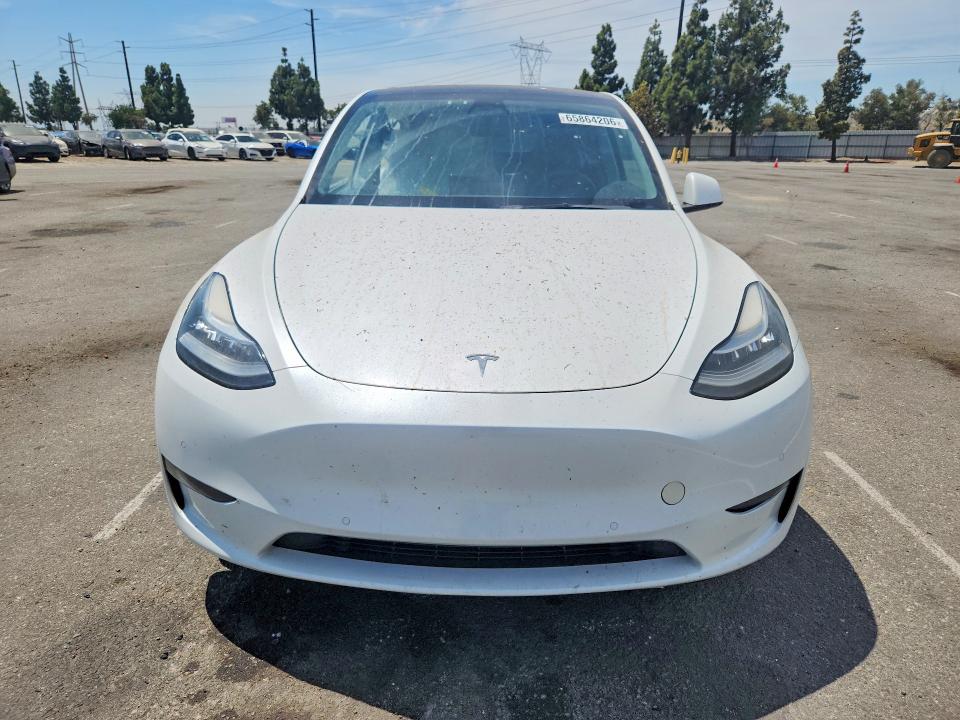 65864206 :رقم المزاد ، 7SAYGAEE7NF429723 vin ، 2022 Tesla Model Y مزاد بيع