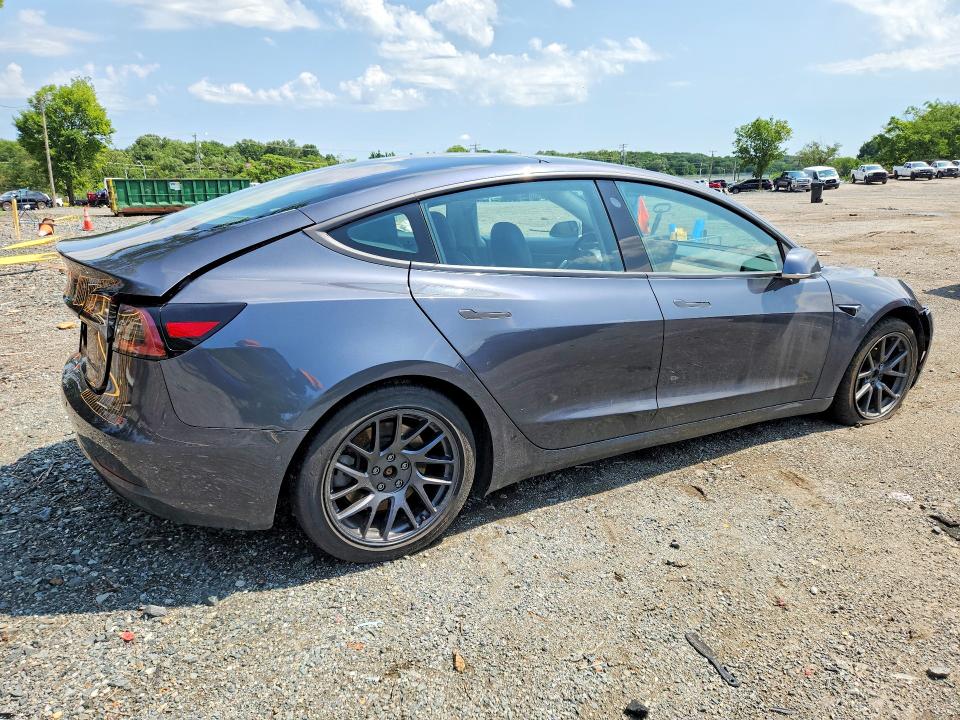 62940966 :رقم المزاد ، 5YJ3E1EB1KF386026 vin ، 2019 Tesla Model 3 مزاد بيع