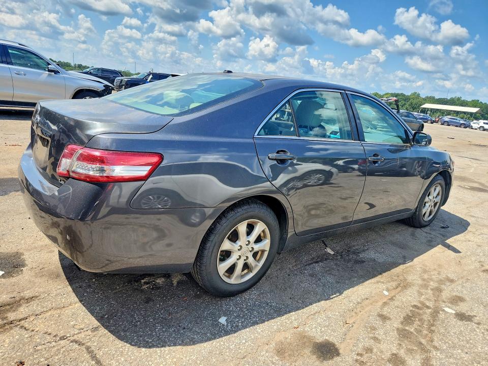 2011 Toyota Camry მანქანა იყიდება აუქციონზე, vin: 4T1BF3EK9BU699686, აუქციონის ნომერი: 64722686