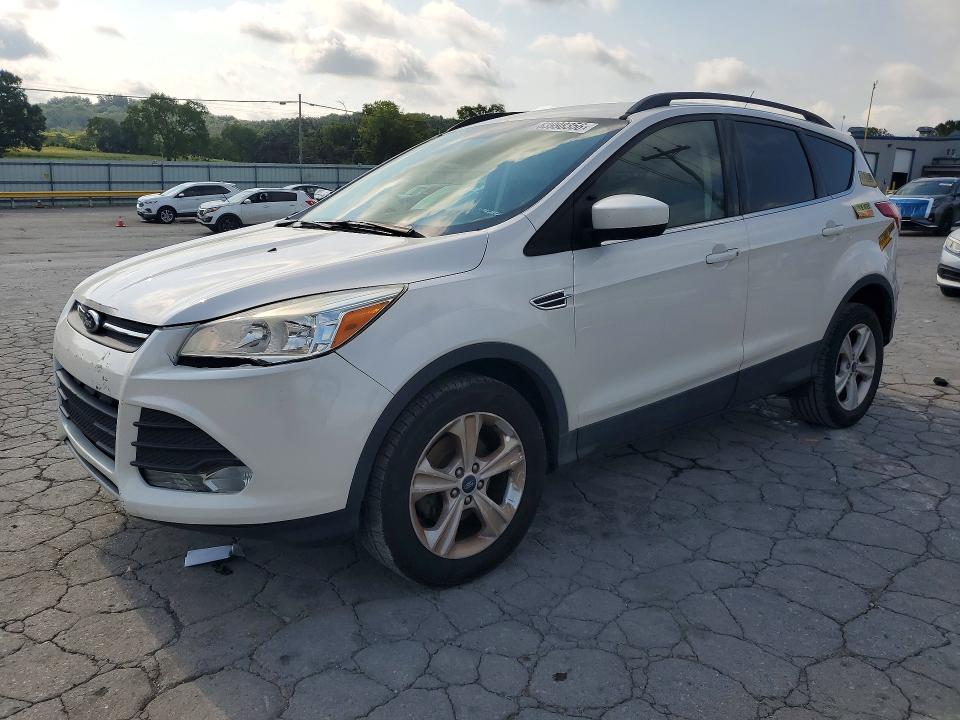 Продажа на аукционе авто 2016 Ford Escape, vin: 1FMCU0GX1GUC62855, номер лота: 63998356