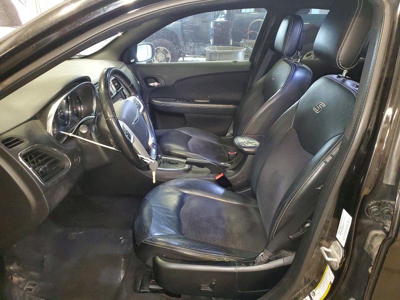 63931886 :رقم المزاد ، 1C3BC8FG1BN601236 vin ، 2011 Chrysler 200 مزاد بيع