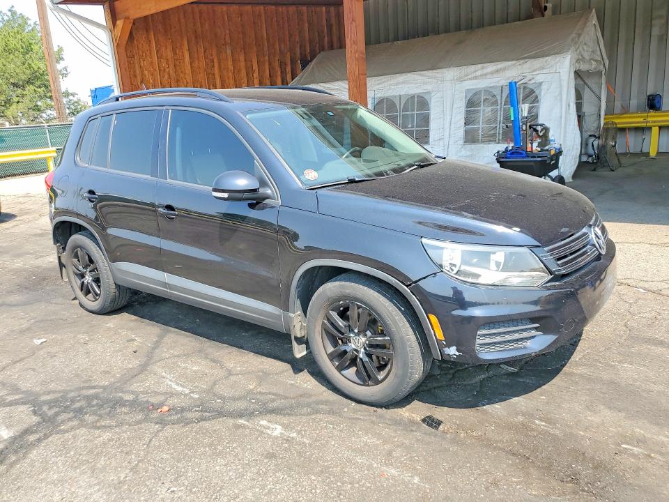 Auction sale of the 2017 Volkswagen Tiguan, vin: WVGBV7AX5HK020920, lot number: 62717236