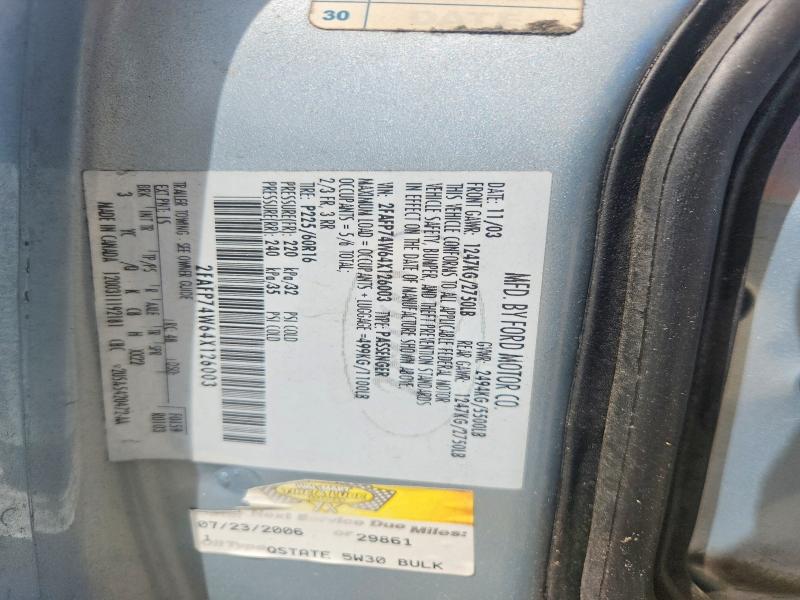2004 Ford Crown Victoria მანქანა იყიდება აუქციონზე, vin: 2FAFP74W64X126003, აუქციონის ნომერი: 65197766