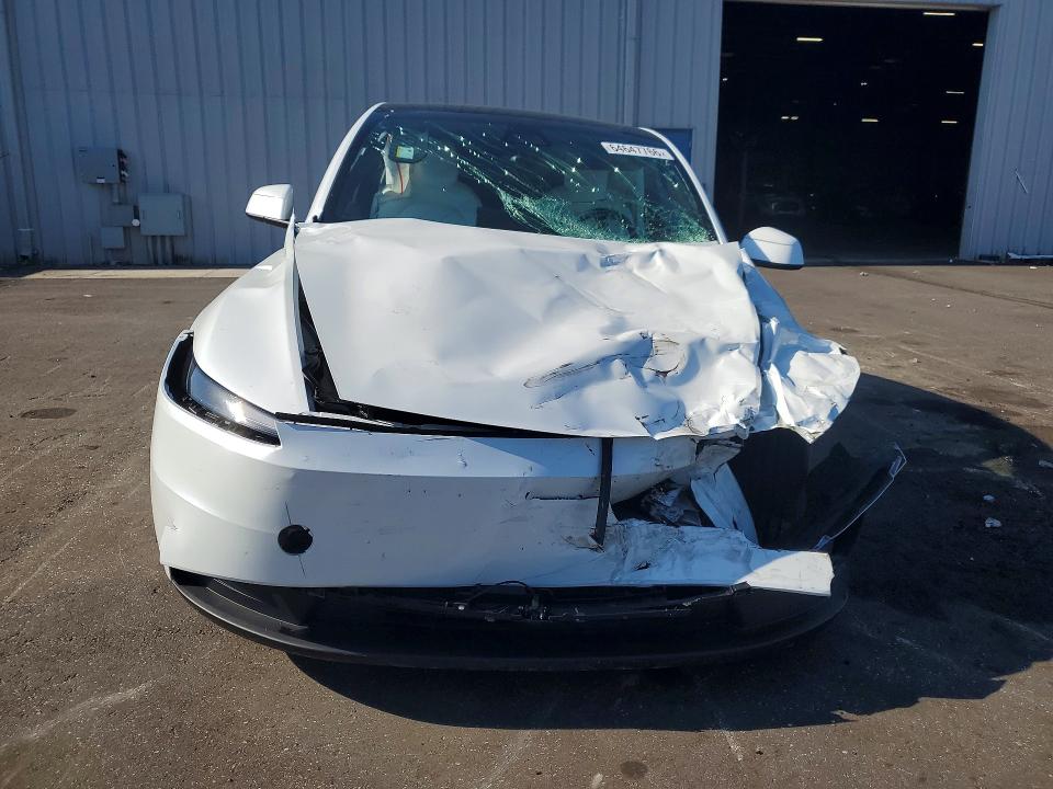 Продажа на аукционе авто 2026 Tesla Model Y, vin: 7SAYGDED7TA724596, номер лота: 64647766