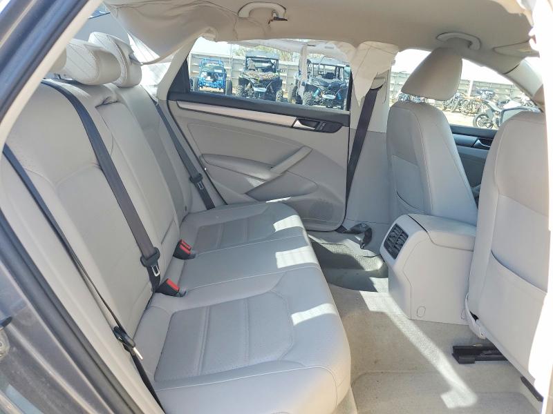 67157796 :رقم المزاد ، 1VWBT7A30FC006340 vin ، 2015 Volkswagen Passat مزاد بيع