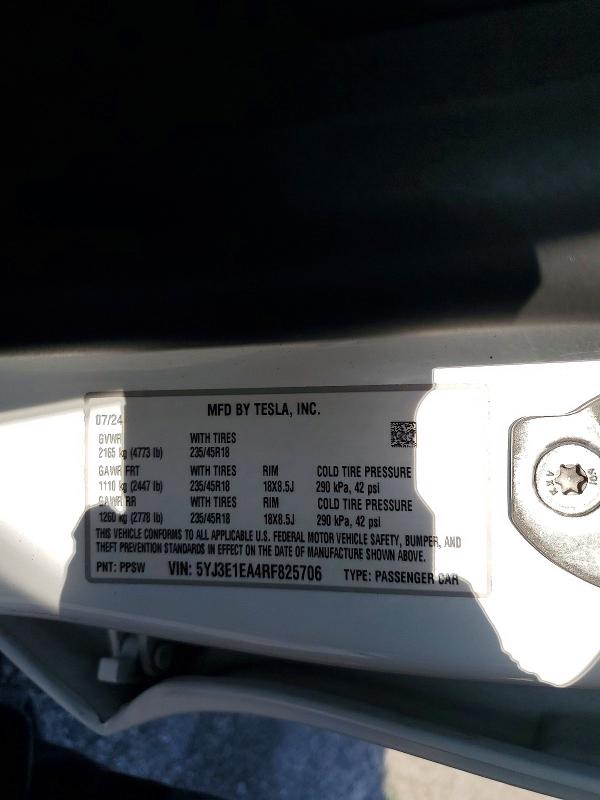 63429106 :رقم المزاد ، 5YJ3E1EA4RF825706 vin ، 2024 Tesla Model 3 مزاد بيع