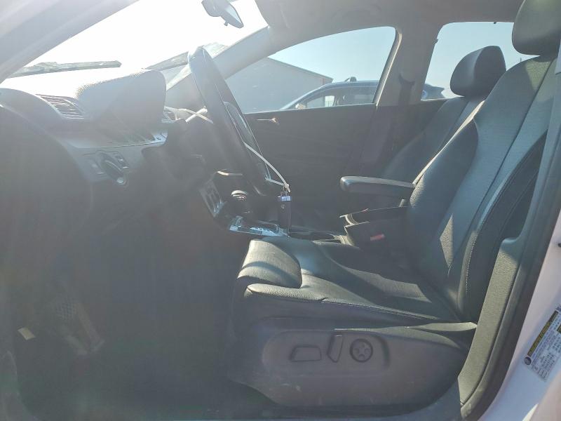 66869306 :رقم المزاد ، WVWAK73C18E211672 vin ، 2008 Volkswagen Passat مزاد بيع