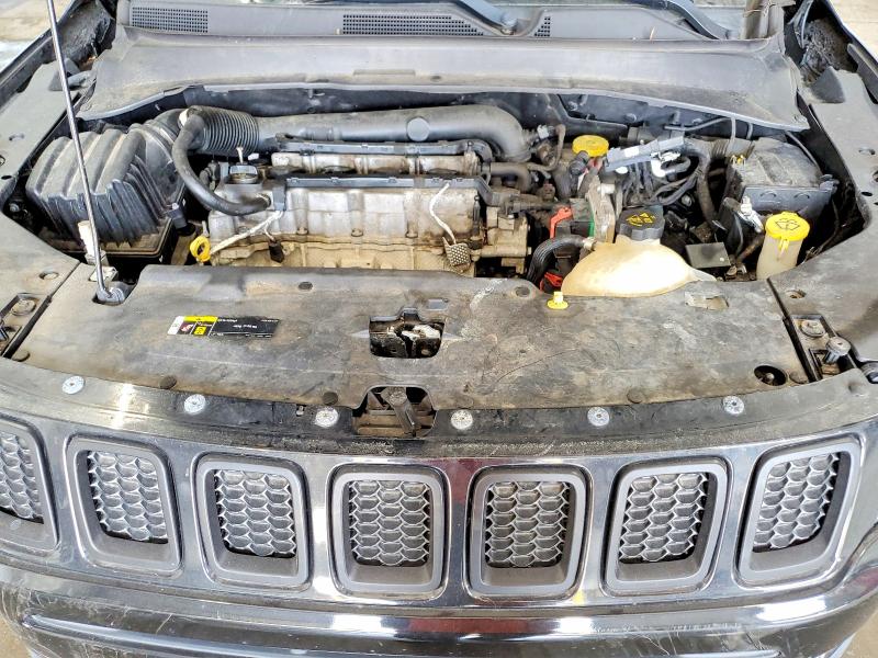 63338326 :رقم المزاد ، 3C4NJDAB3JT316040 vin ، 2018 Jeep Compass مزاد بيع