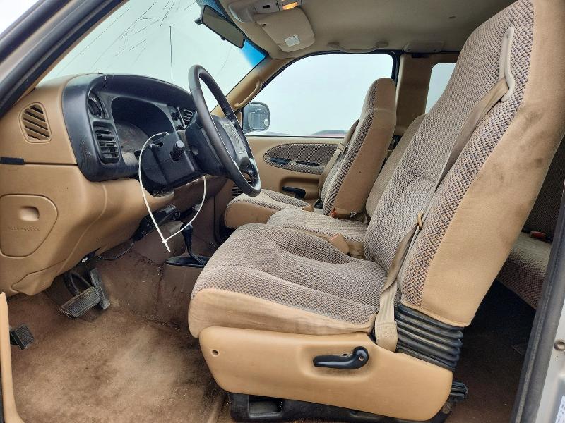 63686686 :رقم المزاد ، 1B7KF23Z21J252826 vin ، 2001 Dodge Ram 2500 مزاد بيع