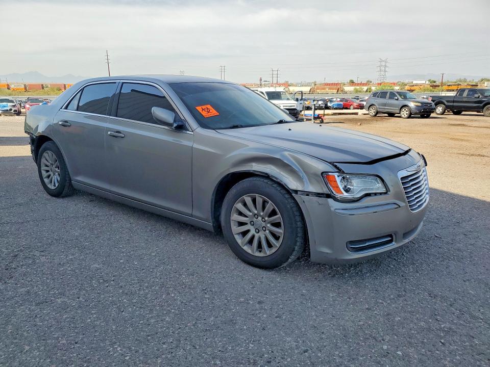 2014 Chrysler 300 მანქანა იყიდება აუქციონზე, vin: 2C3CCAAG2EH260204, აუქციონის ნომერი: 63524496
