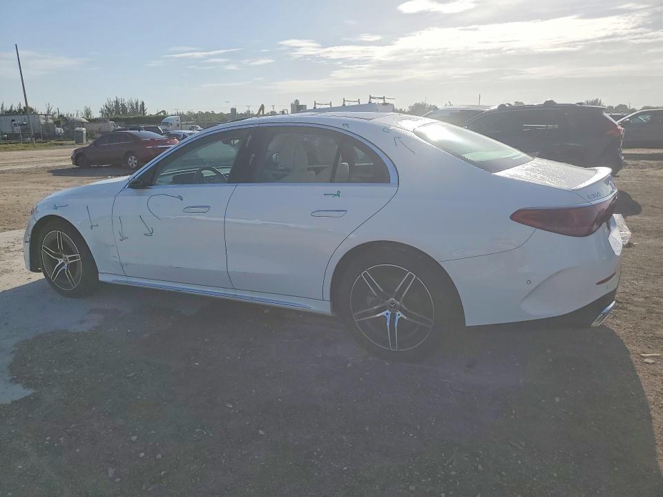 2025 Mercedes-benz E მანქანა იყიდება აუქციონზე, vin: W1KLF4GB0SA163485, აუქციონის ნომერი: 63700466