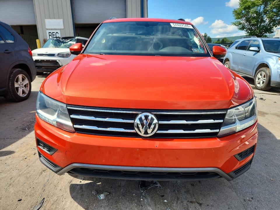 64422546 :رقم المزاد ، 3VV2B7AX5KM108347 vin ، 2019 Volkswagen Tiguan مزاد بيع