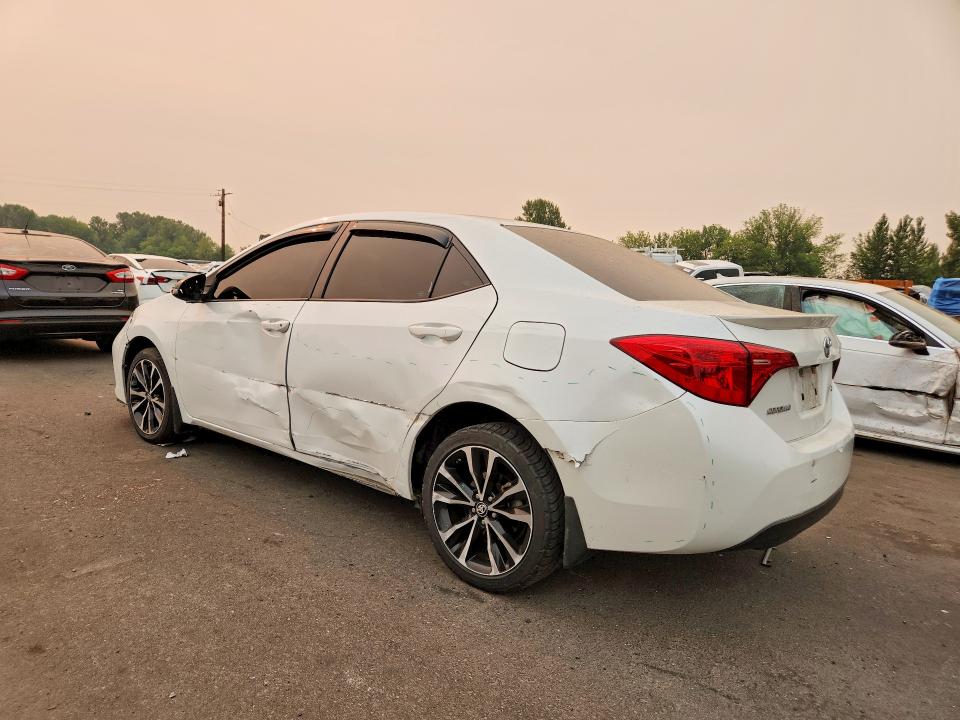 62481756 :رقم المزاد ، 5YFBURHE3HP613359 vin ، 2017 Toyota Corolla مزاد بيع