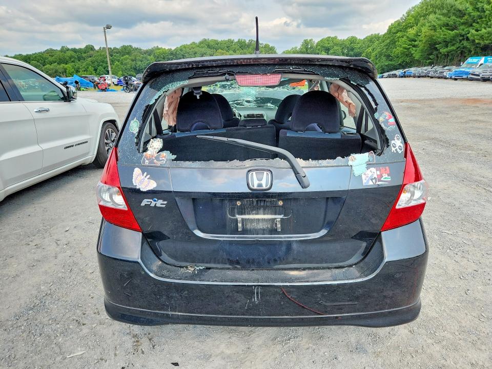 64621616 :رقم المزاد ، JHMGD38658S012821 vin ، 2008 Honda Fit مزاد بيع
