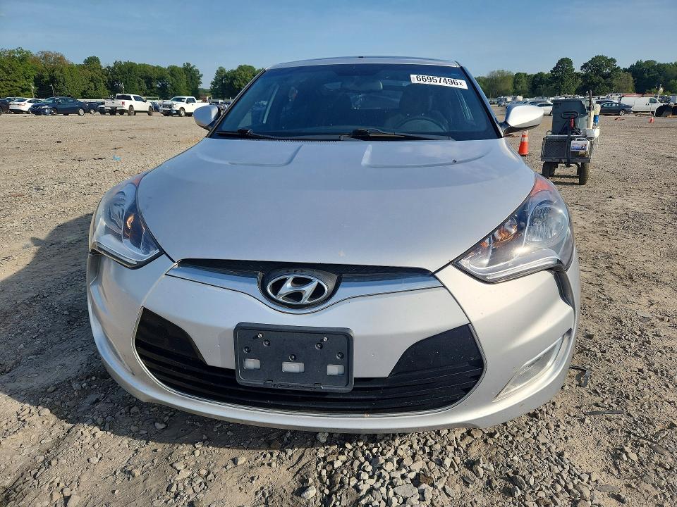 2017 Hyundai Veloster მანქანა იყიდება აუქციონზე, vin: KMHTC6AD8HU316691, აუქციონის ნომერი: 66957496
