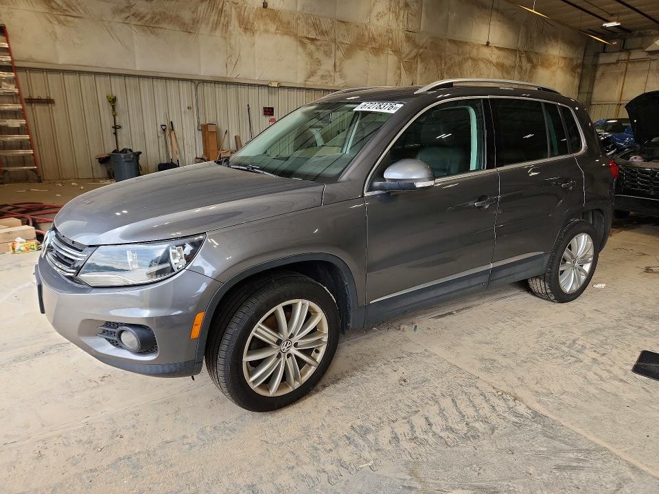 2015 Volkswagen Tiguan მანქანა იყიდება აუქციონზე, vin: WVGBV7AX5FW606751, აუქციონის ნომერი: 67278376