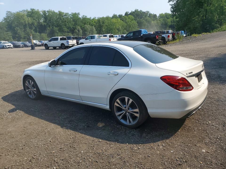 64604116 :رقم المزاد ، WDDWF4KB0JR413263 vin ، 2018 Mercedes-benz C مزاد بيع