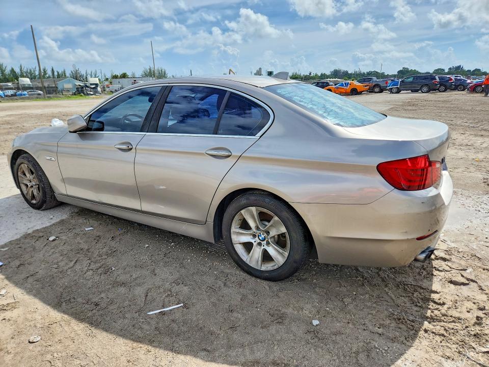 Продажа на аукционе авто 2013 Bmw 528, vin: WBAXG5C53DD233428, номер лота: 64239576