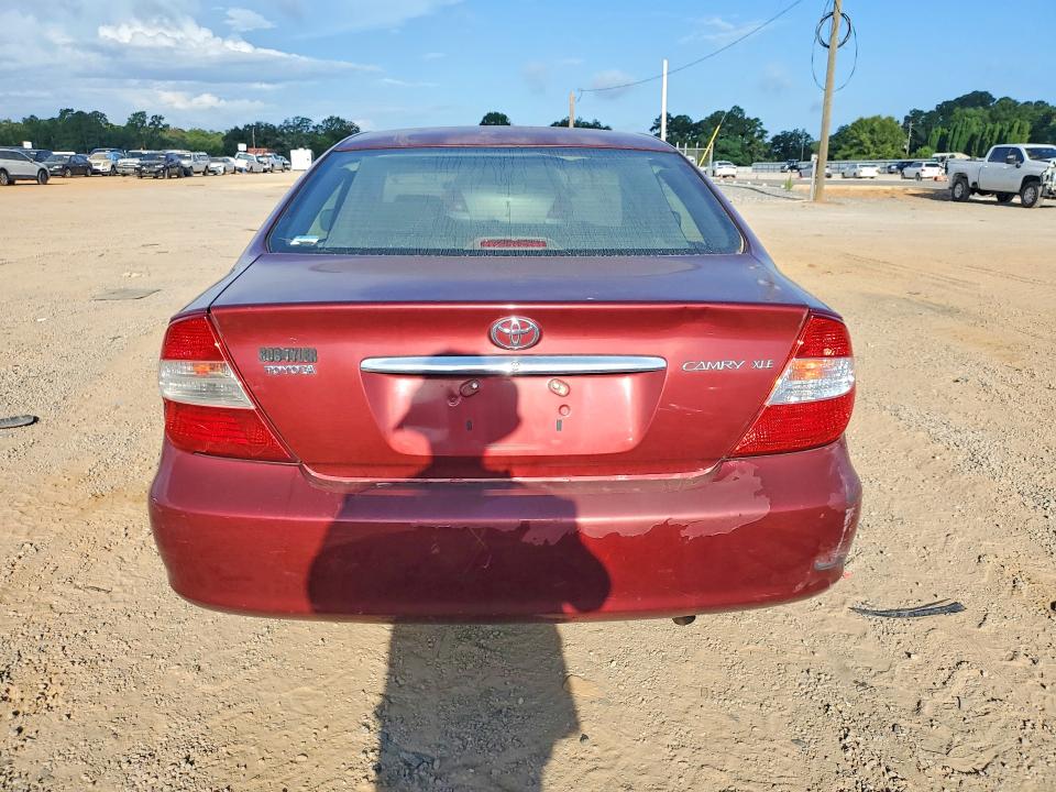 64568276 :رقم المزاد ، 4T1BE32K23U134821 vin ، 2003 Toyota Camry مزاد بيع