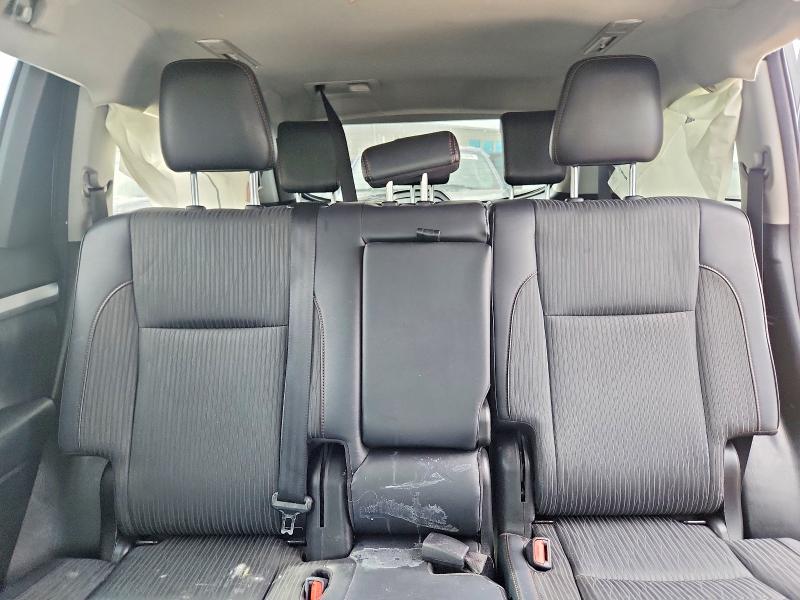 Продаж на аукціоні авто 2018 Toyota Highlander, vin: 5TDBZRFH9JS834346, номер лоту: 64823886