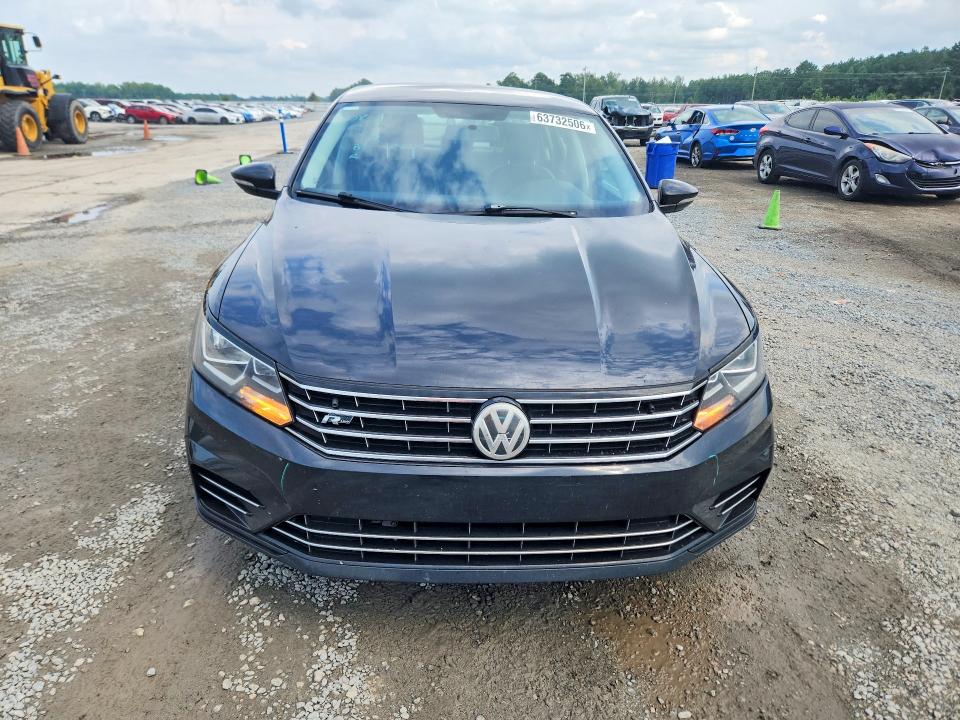 2017 Volkswagen Passat მანქანა იყიდება აუქციონზე, vin: 1VWDT7A38HC031725, აუქციონის ნომერი: 63732506
