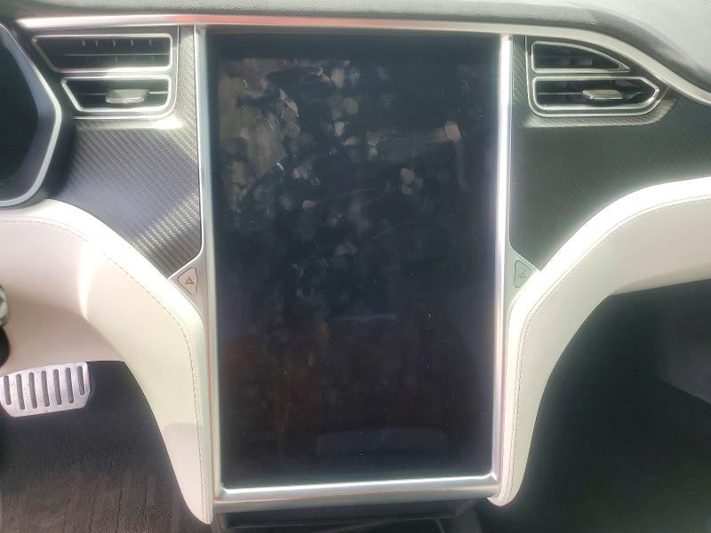 67108776 :رقم المزاد ، 5YJSA1E47HF200717 vin ، 2017 Tesla Model S مزاد بيع