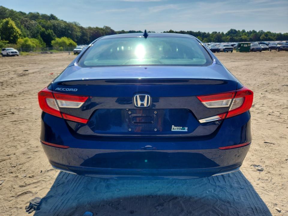 Aukcja sprzedaży 2018 Honda Accord, vin: 1HGCV1F11JA042002, numer aukcji: 66055396