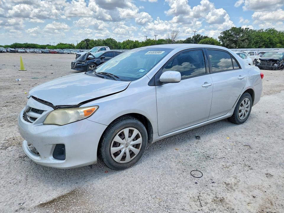 64465596 :رقم المزاد ، JTDBU4EE5B9152623 vin ، 2011 Toyota Corolla مزاد بيع