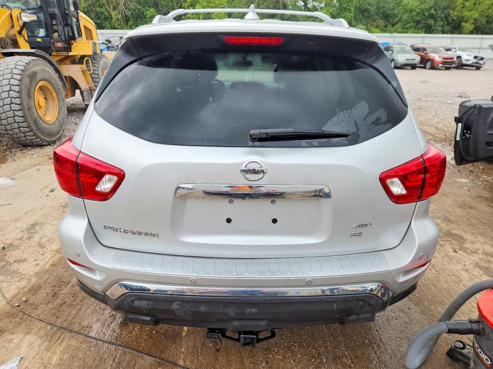 63870886 :رقم المزاد ، 5N1DR2CM5LC647008 vin ، 2020 Nissan Pathfinder مزاد بيع