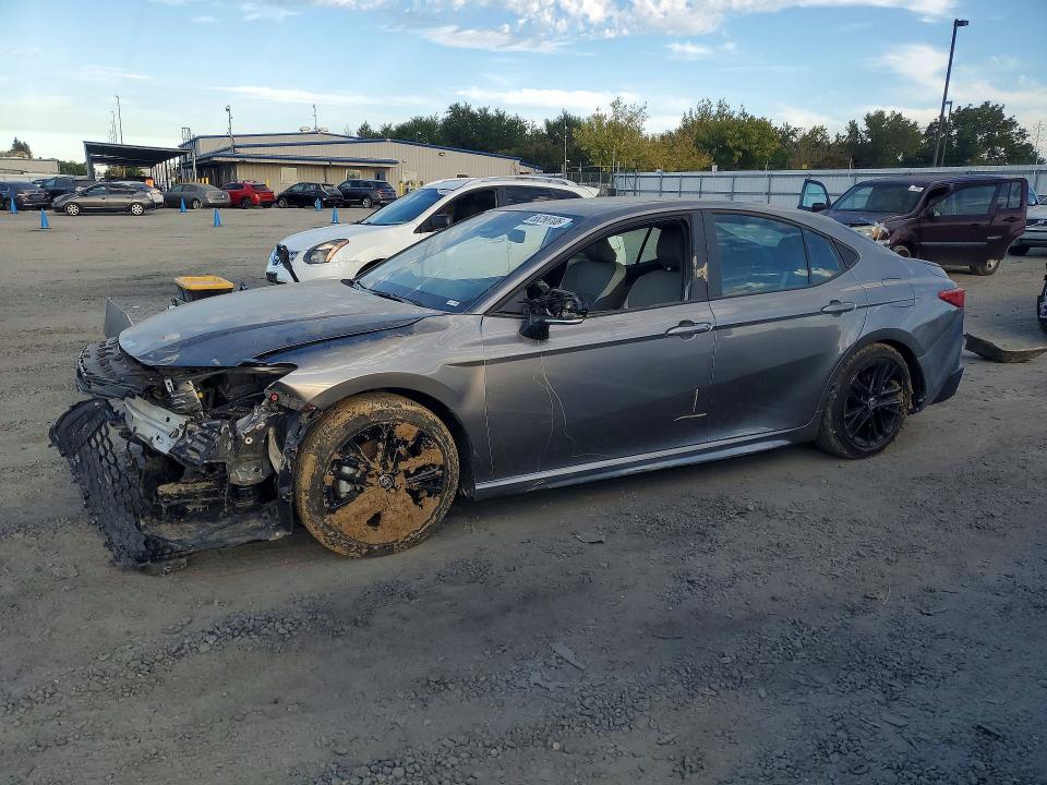 Auction sale of the 2026 Toyota Camry, vin: 4T1DAACK2TU704811, lot number: 66268106