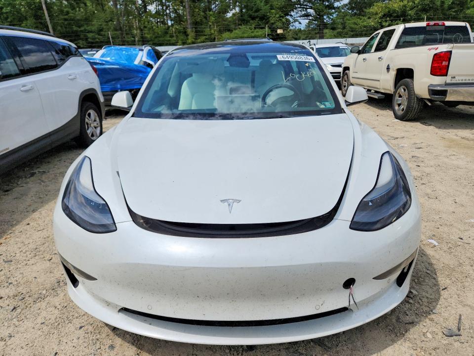 64950836 :رقم المزاد ، 5YJ3E1EB0NF231598 vin ، 2022 Tesla Model 3 مزاد بيع