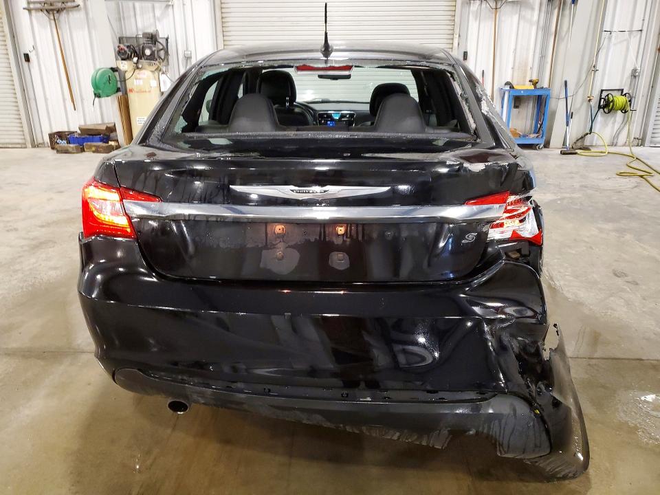 2011 Chrysler 200 მანქანა იყიდება აუქციონზე, vin: 1C3BC8FG1BN567671, აუქციონის ნომერი: 63762916
