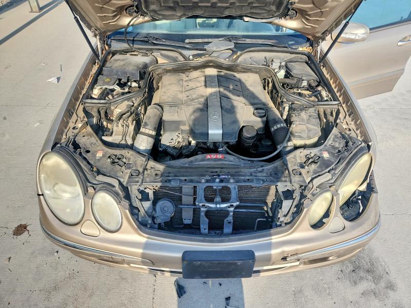 2004 Mercedes-benz E მანქანა იყიდება აუქციონზე, vin: WDBUF65J04A520122, აუქციონის ნომერი: 64079636
