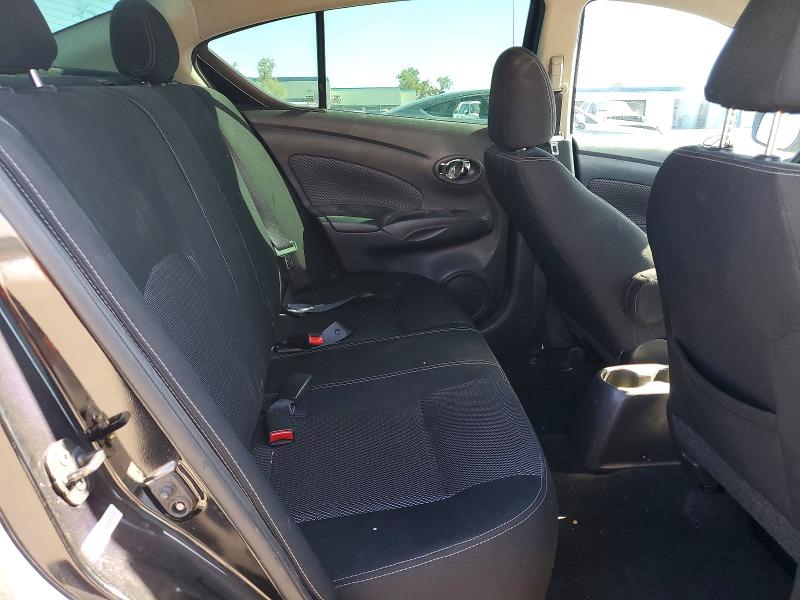 65595156 :رقم المزاد ، 3N1CN7AP3KL802165 vin ، 2019 Nissan Versa مزاد بيع
