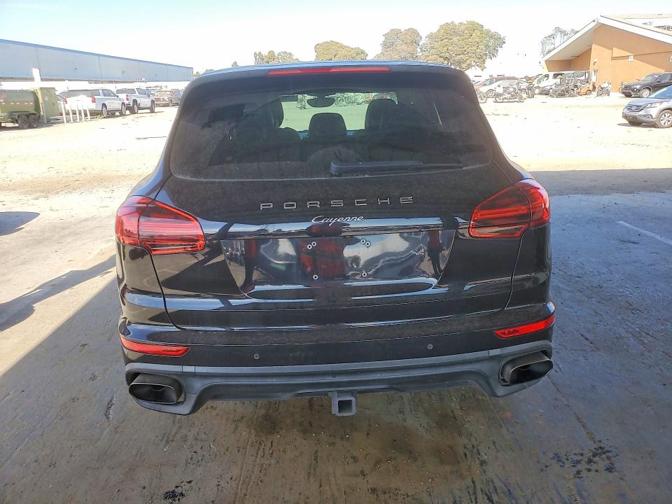 2016 Porsche Cayenne მანქანა იყიდება აუქციონზე, vin: WP1AA2A25GKA12140, აუქციონის ნომერი: 64563496
