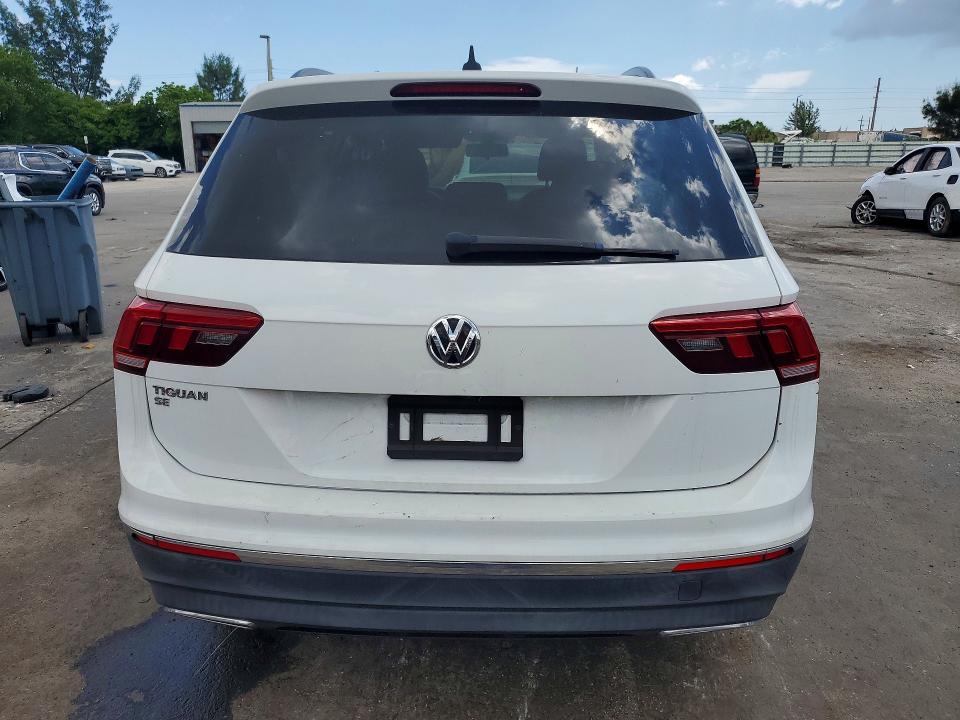 64341456 :رقم المزاد ، 3VV3B7AX4LM001652 vin ، 2020 Volkswagen Tiguan مزاد بيع