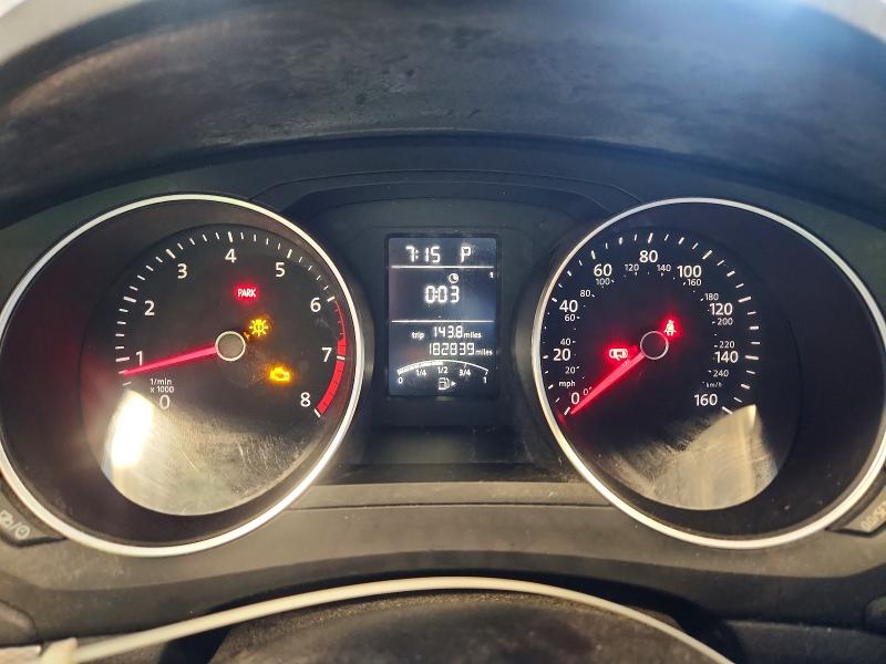 63025156 :رقم المزاد ، 3VW2B7AJ9HM395868 vin ، 2017 Volkswagen Jetta مزاد بيع