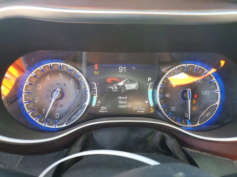 65351516 :رقم المزاد ، 2C4RC1GG1HR836120 vin ، 2017 Chrysler Pacifica مزاد بيع
