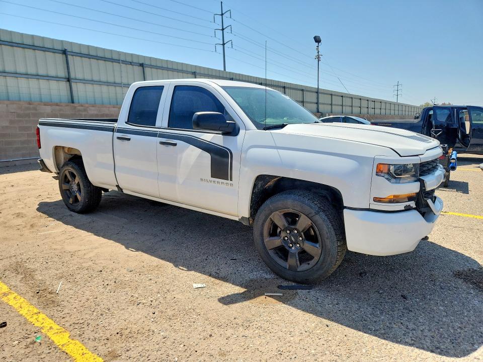 Продажа на аукционе авто 2017 Chevrolet Silverado, vin: 1GCRCPEH2HZ360190, номер лота: 64788416